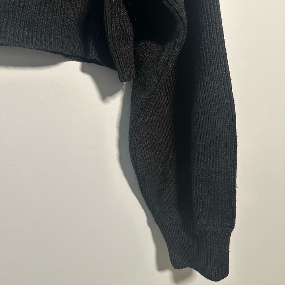H&M Divided Black Turtleneck Sweater - Picture 6 of 9